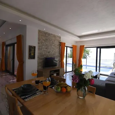 빌라 Odesa.baglar Icinde Sicacik Tatil Evi