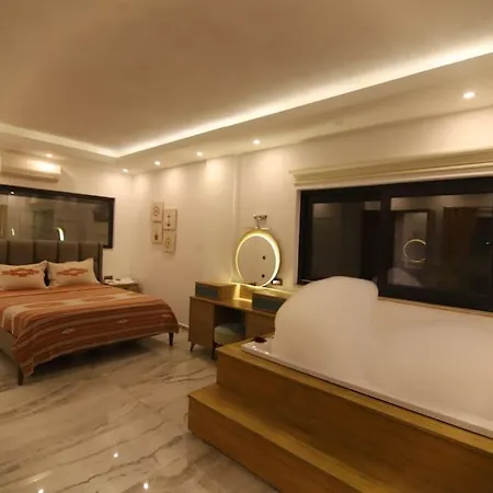 Odesa.baglar Icinde Sicacik Tatil Evi 카스